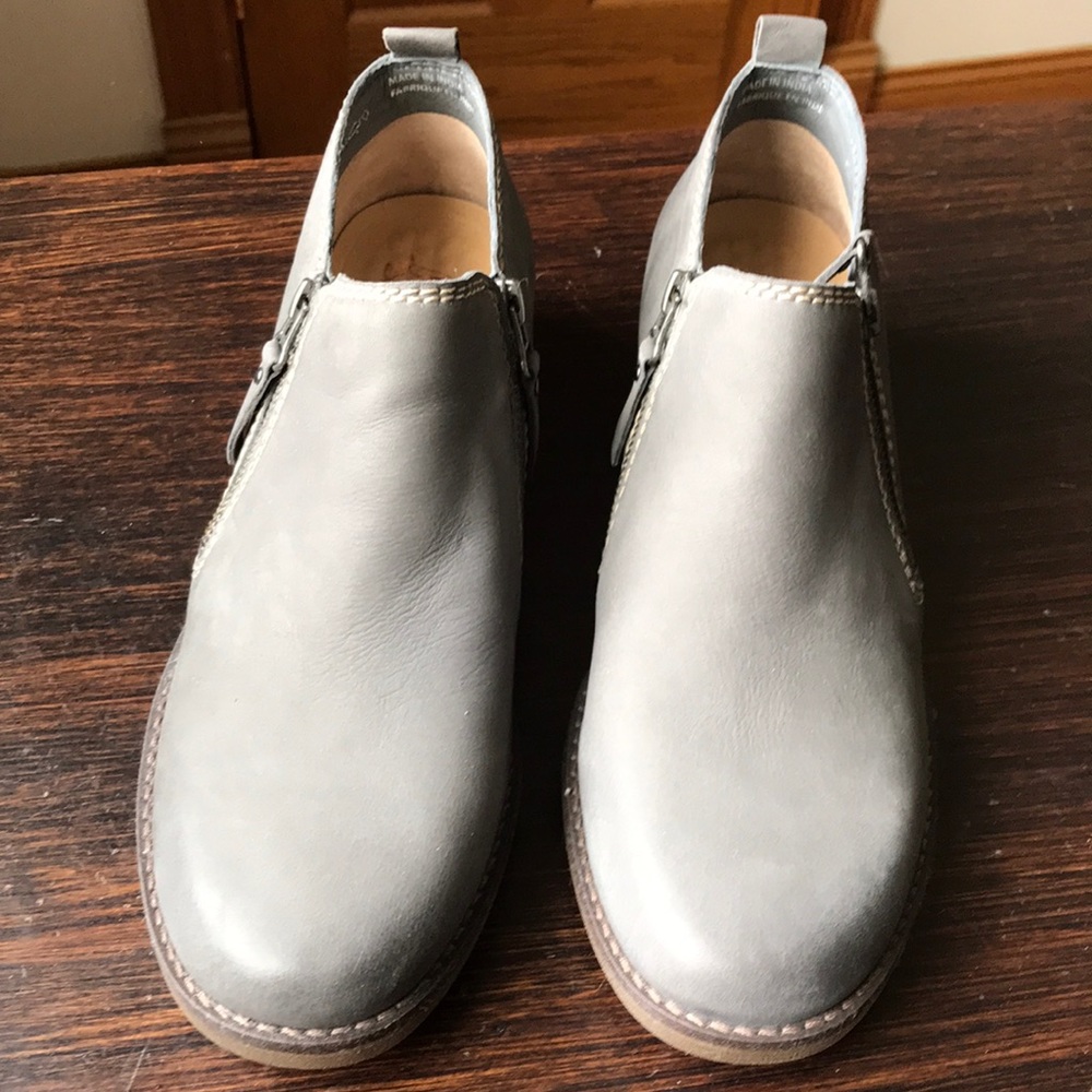 COPY - NWOT Hush Puppies booties